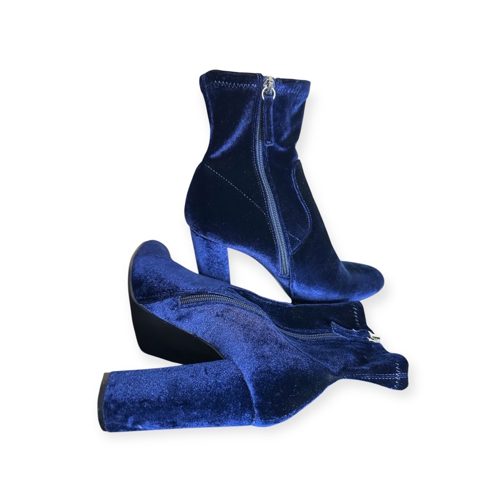 Steve Madden Edit Navy Blue Velvet Heeled Ankle Boots